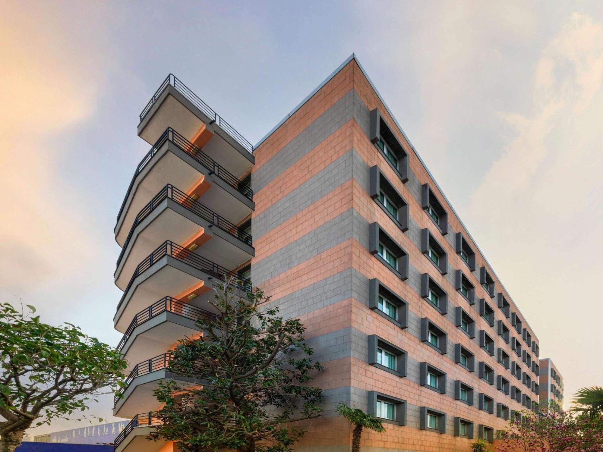 Novotel Caserta Sud Exterior foto