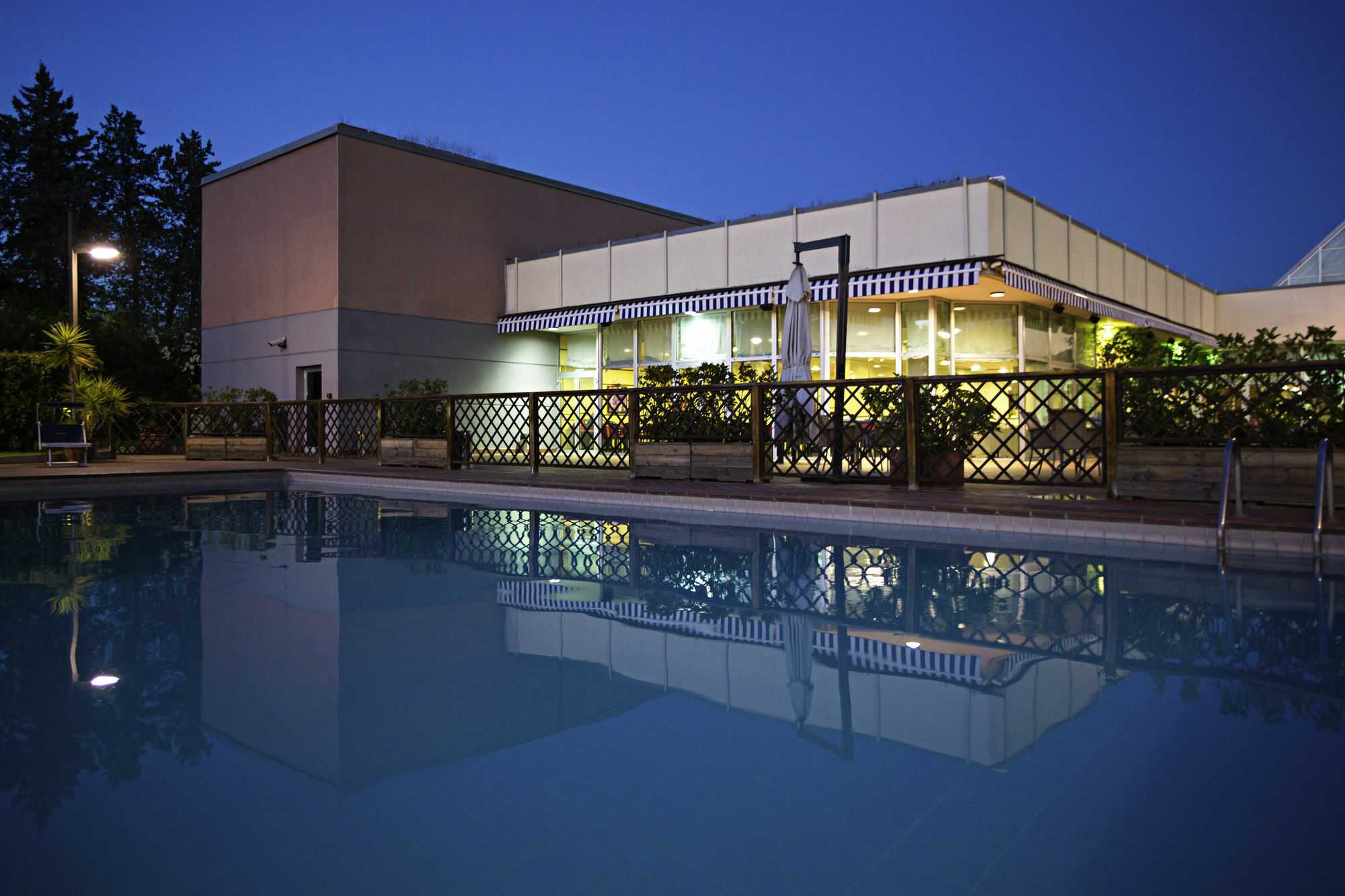 Novotel Caserta Sud Exterior foto